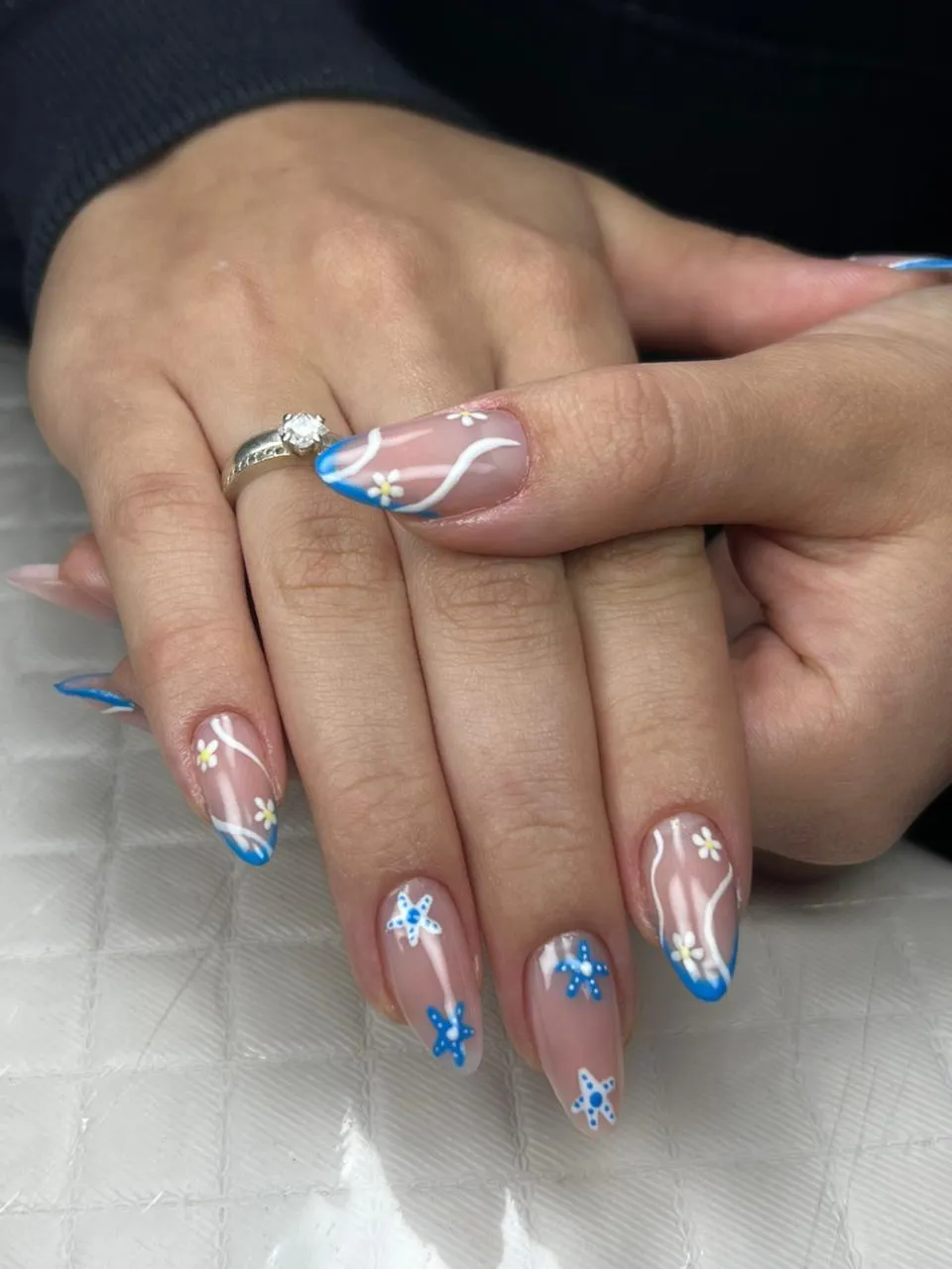 Alongamento de unhas tips em gel — Nayara Dias nail designer em Mara Rosa GO